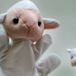 Therapi Boneka Tangan